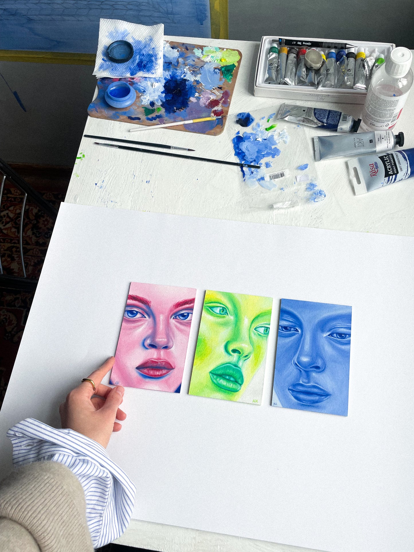 "Behind blue eyes" - mini portrait